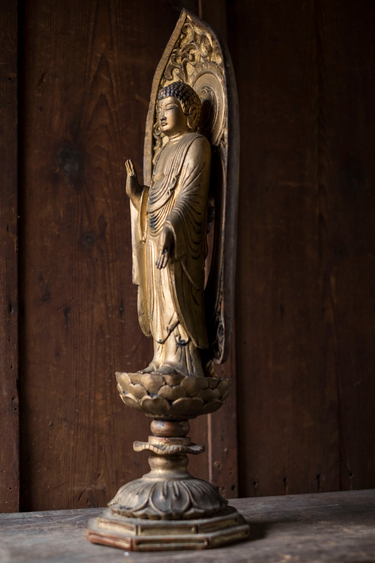 Vintage Japanese Shaka Nyorai Gilt Wood Buddha Statue with Mandorla | 49 cm Shakyamuni Buddhist Sculpture