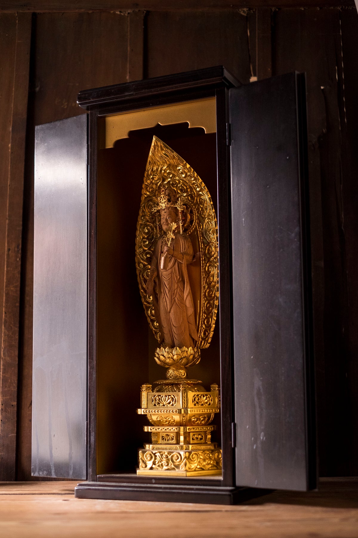 Vintage Japanese Kannon Zushi Shrine Large Gilt Wood Buddhist Altar Cabinet Kannon Bosatsu Lotus Mandorla Statue