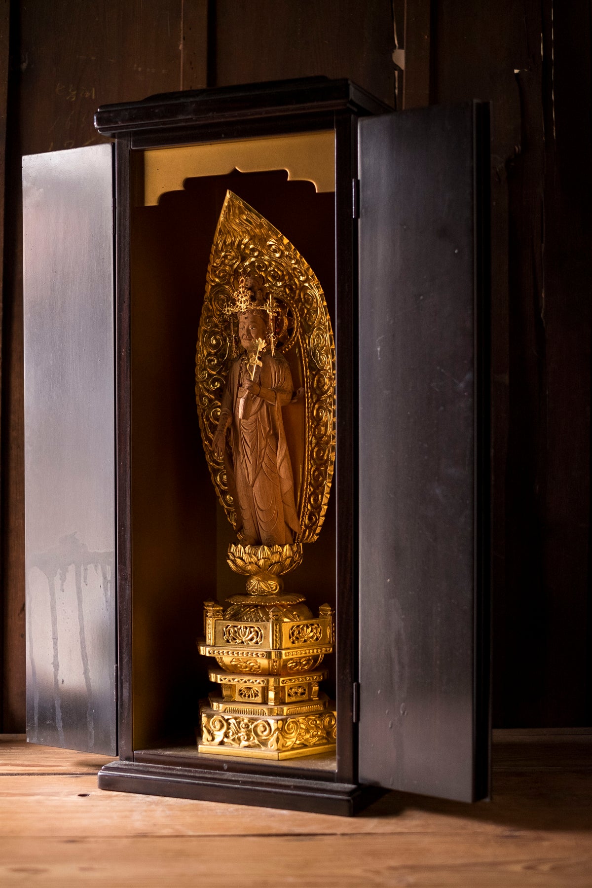 Vintage Japanese Kannon Zushi Shrine Large Gilt Wood Buddhist Altar Cabinet Kannon Bosatsu Lotus Mandorla Statue