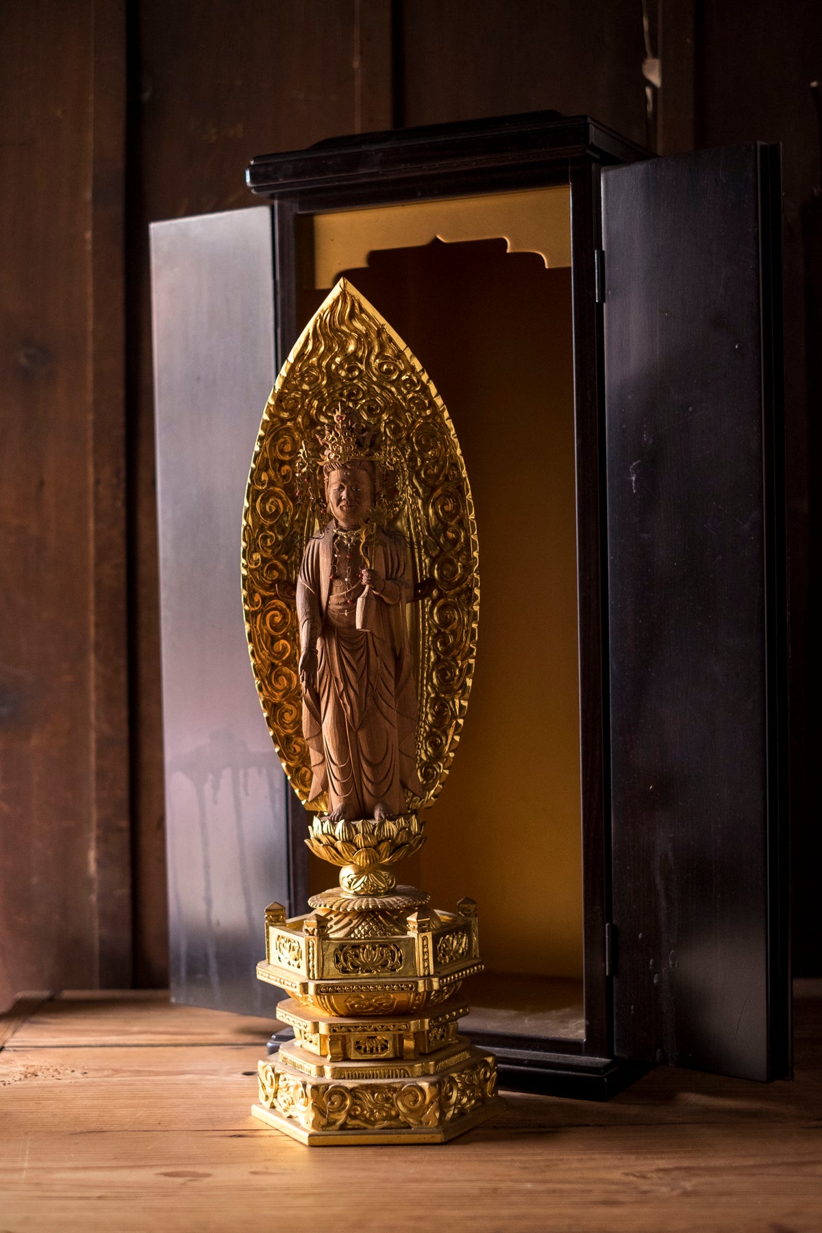 Vintage Japanese Kannon Zushi Shrine Large Gilt Wood Buddhist Altar Cabinet Kannon Bosatsu Lotus Mandorla Statue