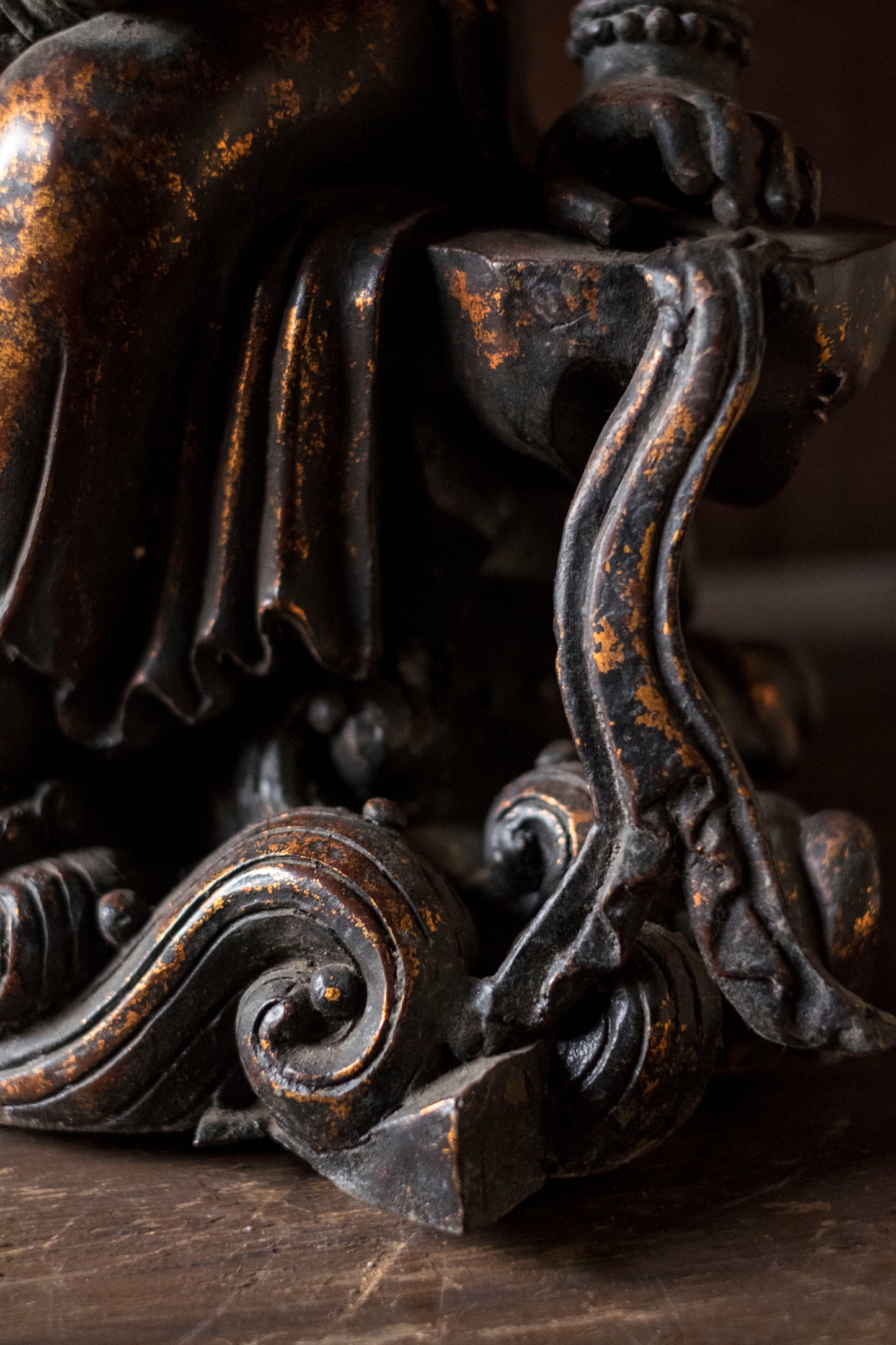 Monumental Seated Bodhisattva Figure (Guanyin  Avalokiteshvara, Royal Ease Pose) — Chinese  Sino-Tibetan School (Assessment)