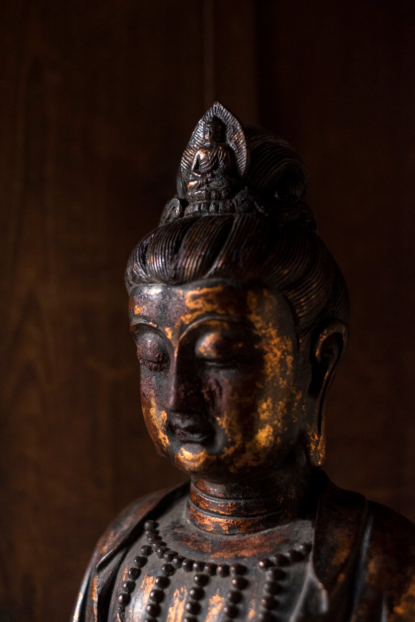 Monumental Seated Bodhisattva Figure (Guanyin  Avalokiteshvara, Royal Ease Pose) — Chinese  Sino-Tibetan School (Assessment)