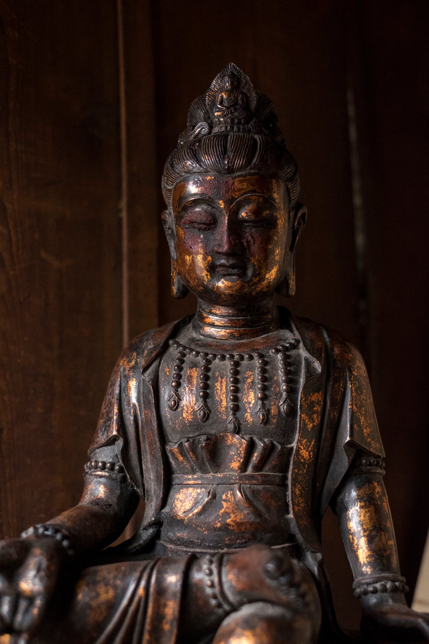 Monumental Seated Bodhisattva Figure (Guanyin  Avalokiteshvara, Royal Ease Pose) — Chinese  Sino-Tibetan School (Assessment)