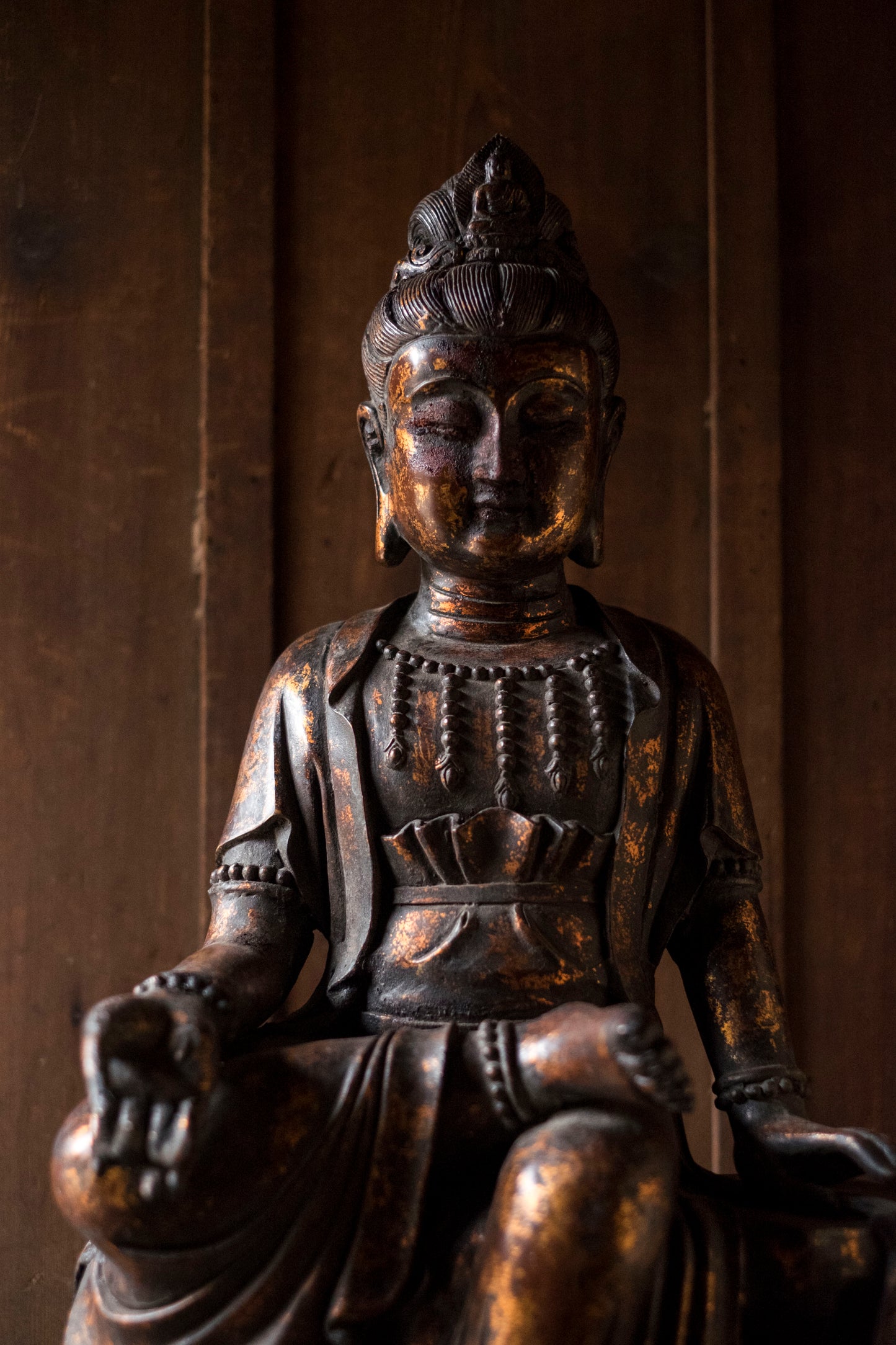 Monumental Seated Bodhisattva Figure (Guanyin  Avalokiteshvara, Royal Ease Pose) — Chinese  Sino-Tibetan School (Assessment)