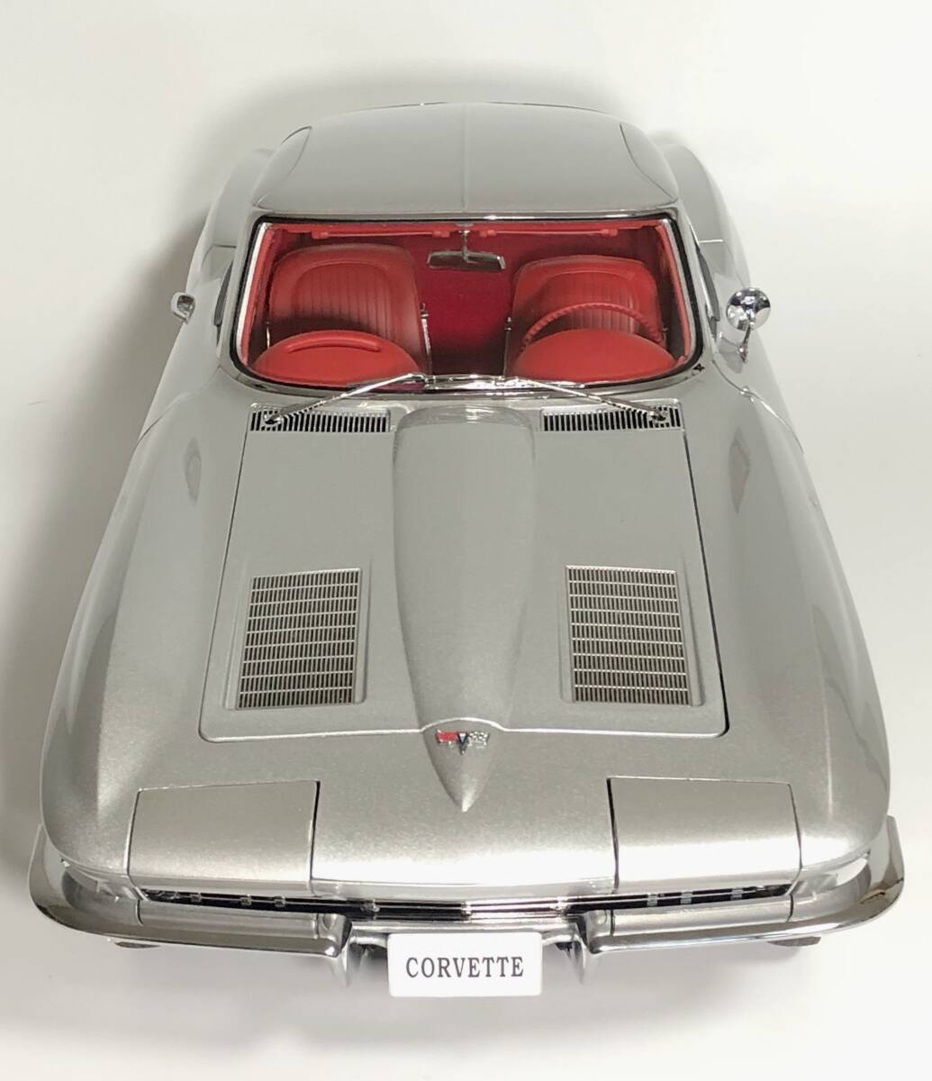 Agora Models 1/8 C2 Corvette Sting Ray Ultra-Large Diecast Finished Build — USB Powered Lighting, Coated Display Model