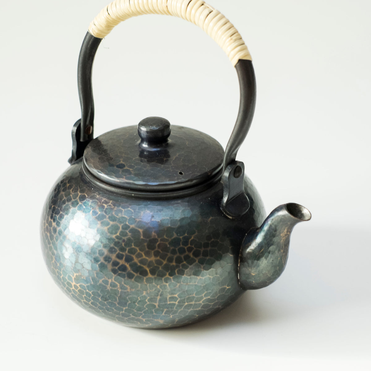 Vintage Japanese Tsuiki Doki Hammered Copper Kyusu Teapot with Woven Handle & Inscribed Wooden Box