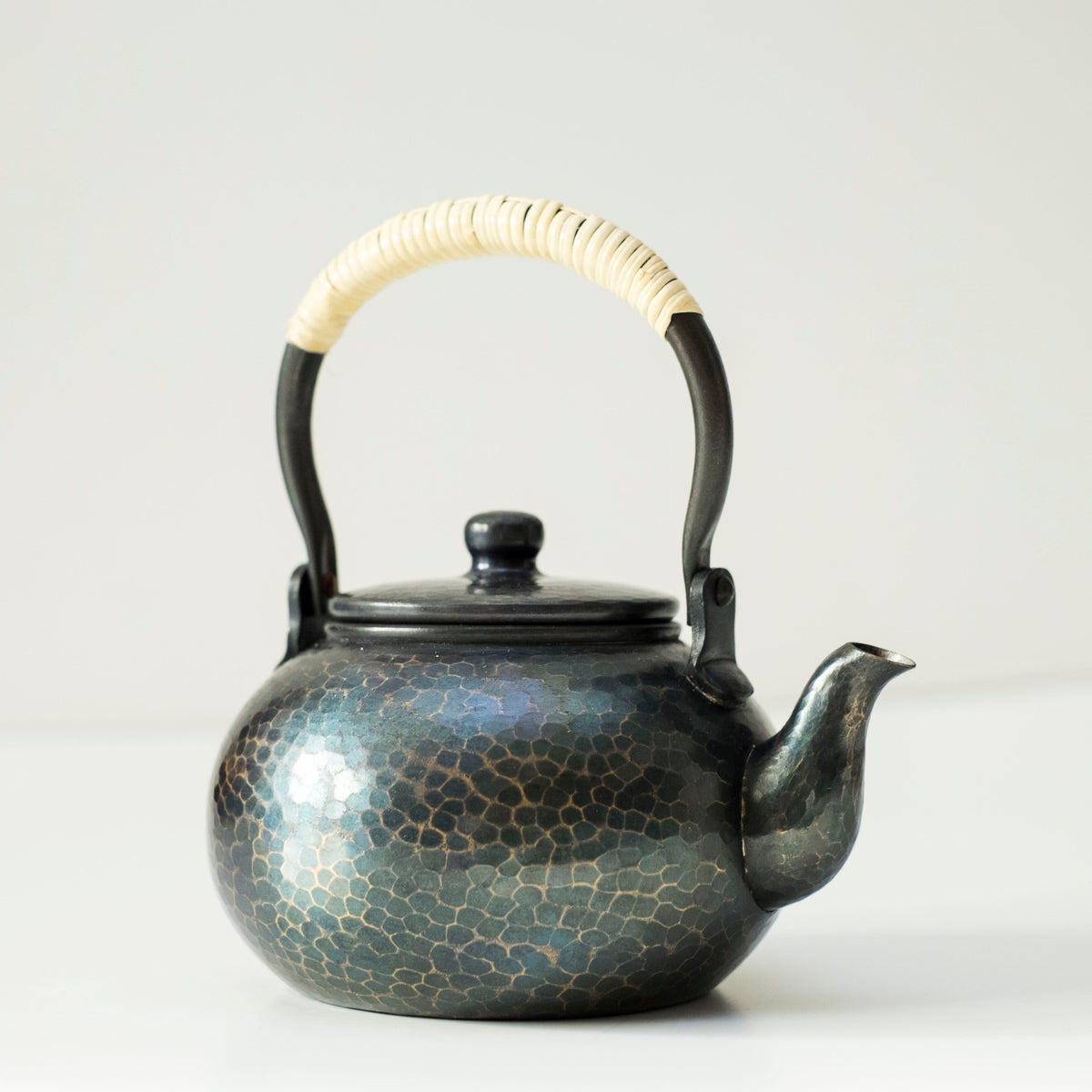 Vintage Japanese Tsuiki Doki Hammered Copper Kyusu Teapot with Woven Handle & Inscribed Wooden Box
