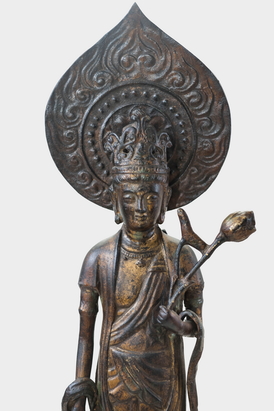 Japanese Bronze Kannon Bodhisattva Statue – Standing Avalokiteshvara with Lotus Bud, Mandorla Halo – Antique Buddhist Art Sculpture