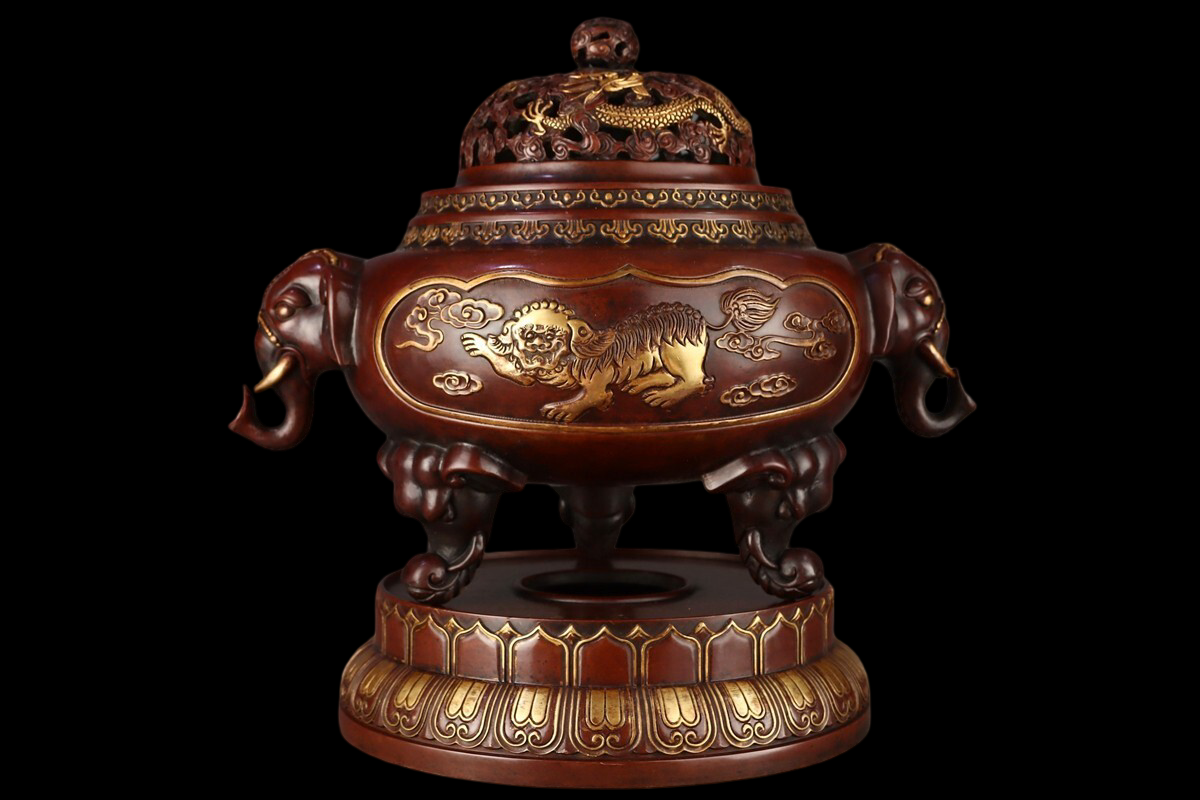 Antique-Style Chinese Gilt-Relief Bronze Tripod Incense Burner with Elephant Handles & Tiger Medallion Lidded Censer 33cm