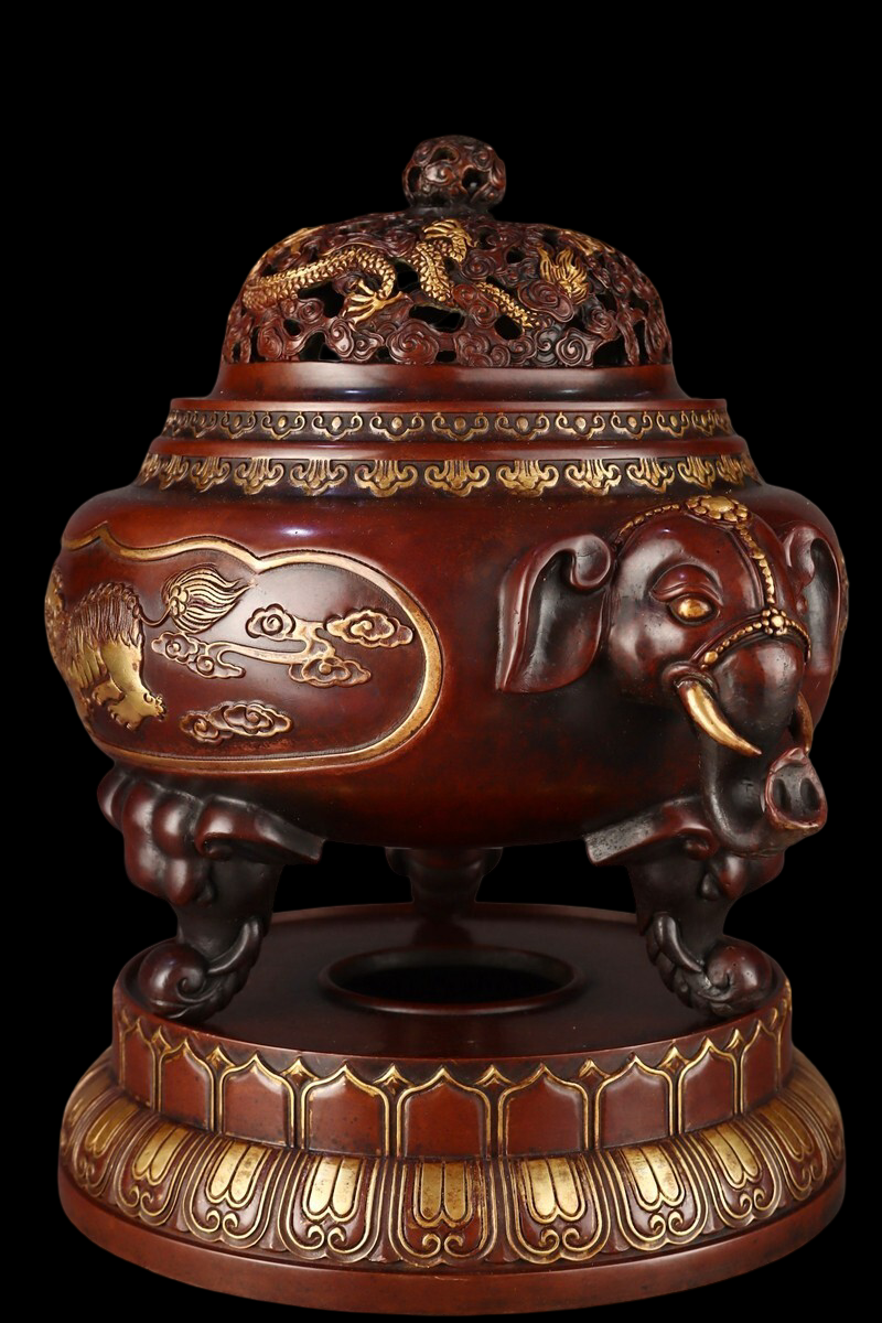 Antique-Style Chinese Gilt-Relief Bronze Tripod Incense Burner with Elephant Handles & Tiger Medallion Lidded Censer 33cm