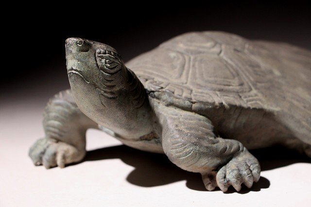 Resonating Japanese Iron Turtle (Kame) Okimono — Symbol of Longevity and Stability