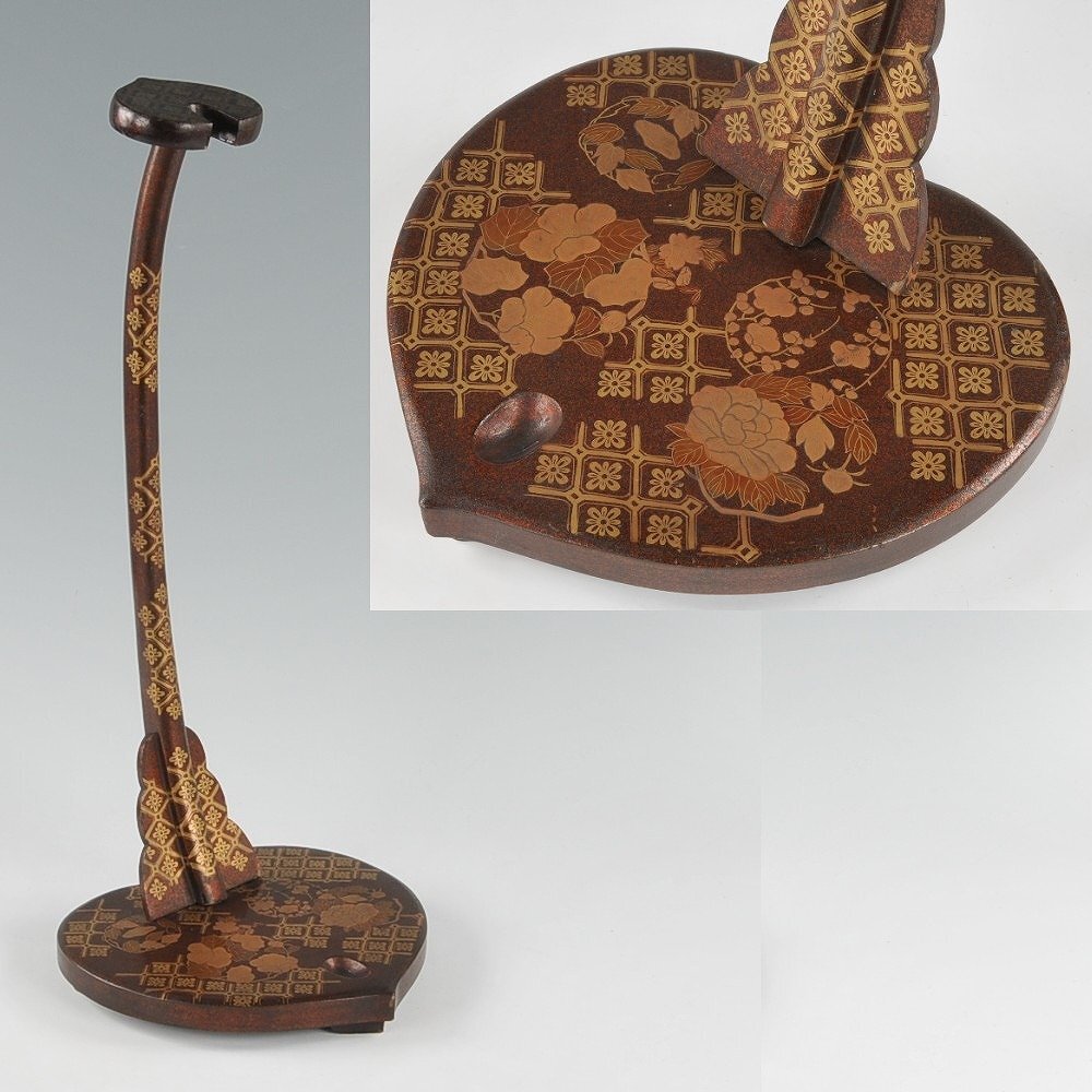 Antique Japanese Lacquer Tachi Sword Stand | Maki-e Floral Motifs | Pear-Skin Ground | Edo–Meiji Decorative Arms Display