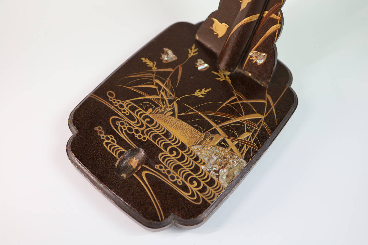 Antique Japanese Lacquer Tachi Sword Stand | Maki-e Floral Motifs | Pear-Skin Ground | Edo–Meiji Decorative Arms Display