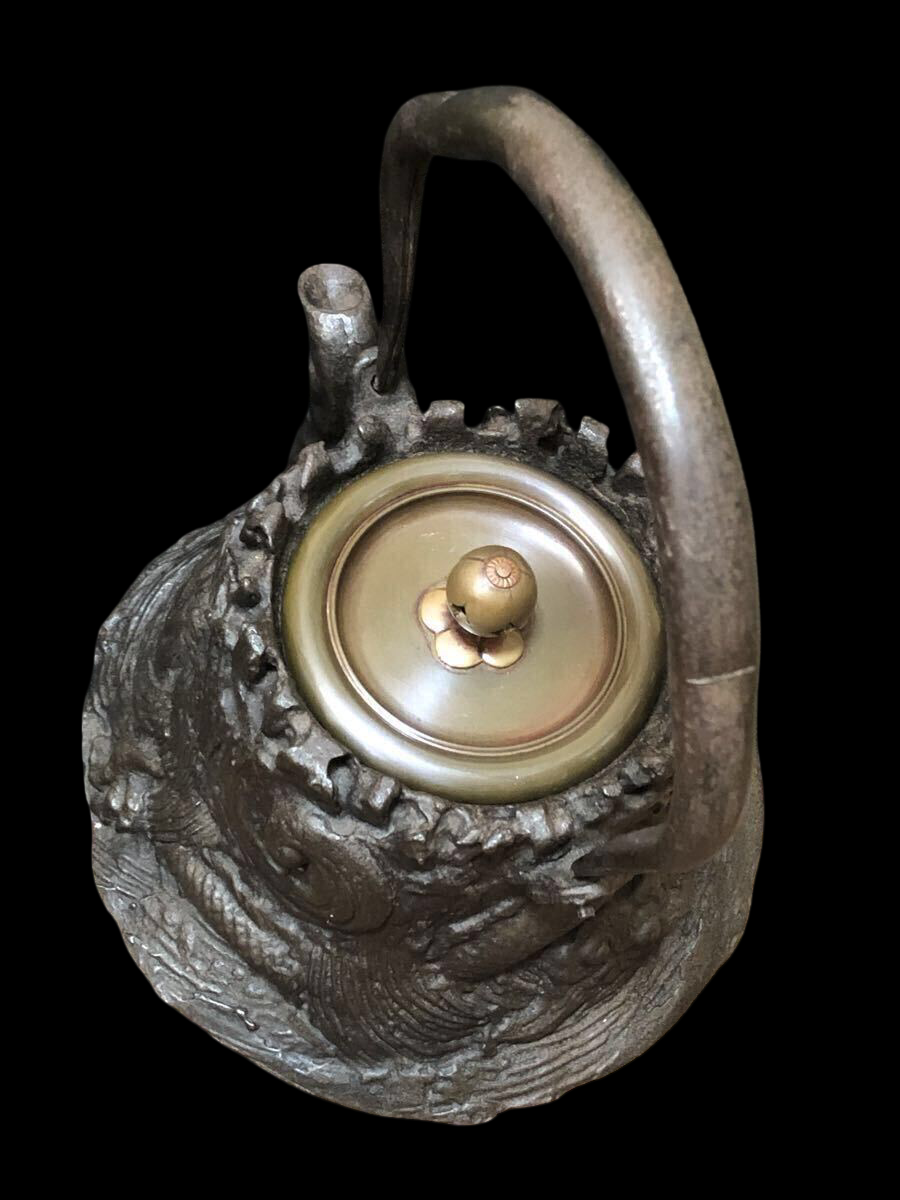 Antique Japanese Tetsubin Iron Kettle — Dragon Relief Lid & Body — Tea Ceremony Cast Iron Kettle