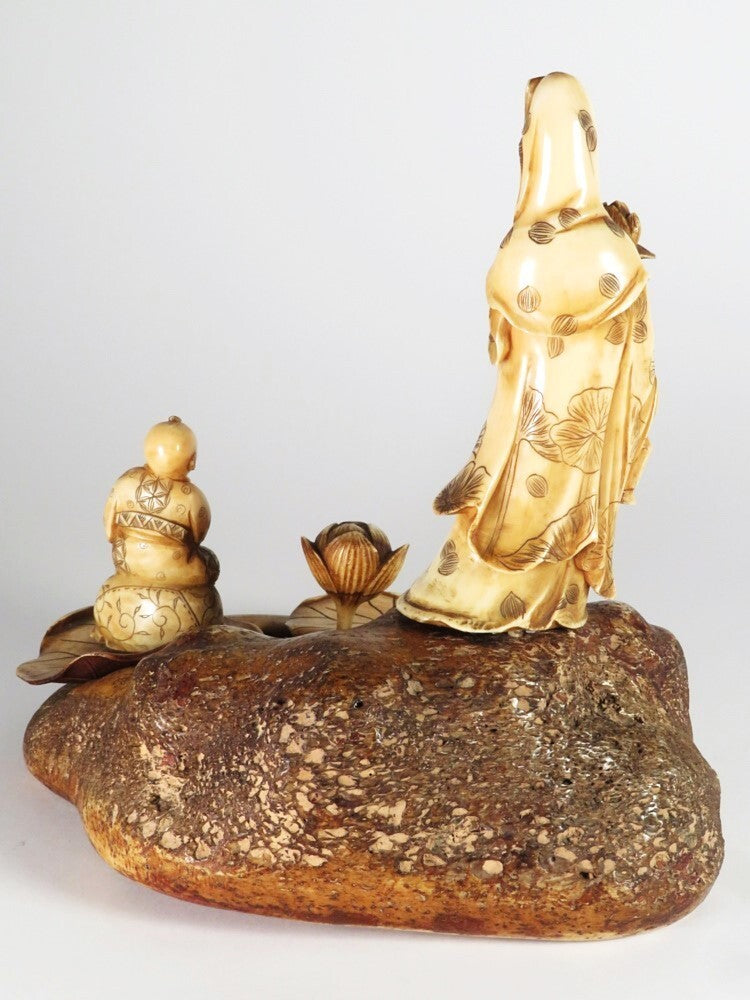 Antique Japanese White Robe Kannon Seicho Carving Lotus Base Meiji Period Sculpture