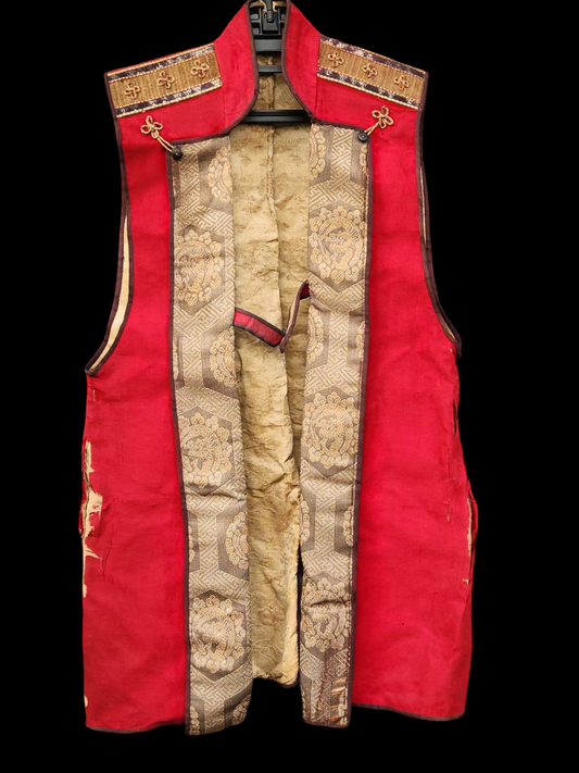 Edo Period Antique Samurai Jinbaori Battle Surcoat | Crimson Wool-Style Outer with Gold Brocade Lining | Command Coat Over Armor | Museum Display Textile