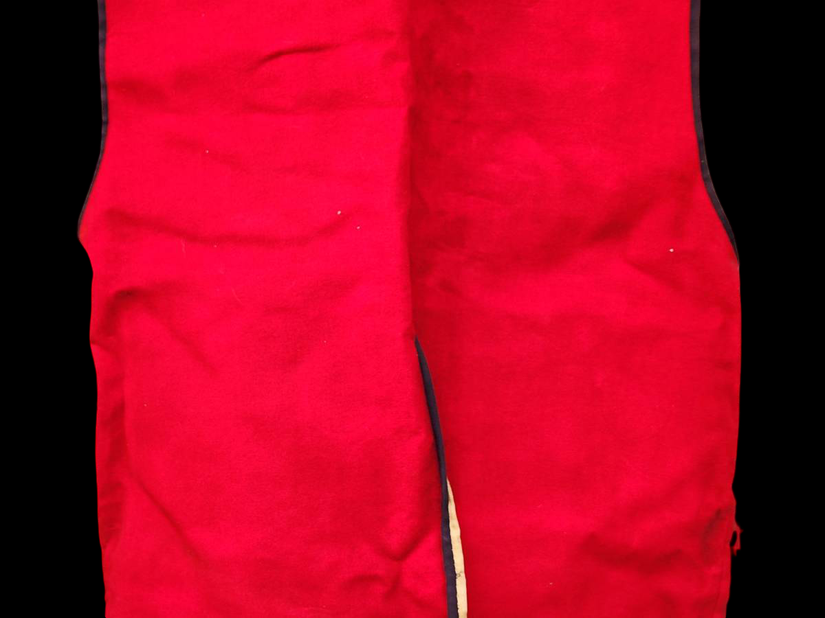 Edo Period Antique Samurai Jinbaori Battle Surcoat | Crimson Wool-Style Outer with Gold Brocade Lining | Command Coat Over Armor | Museum Display Textile