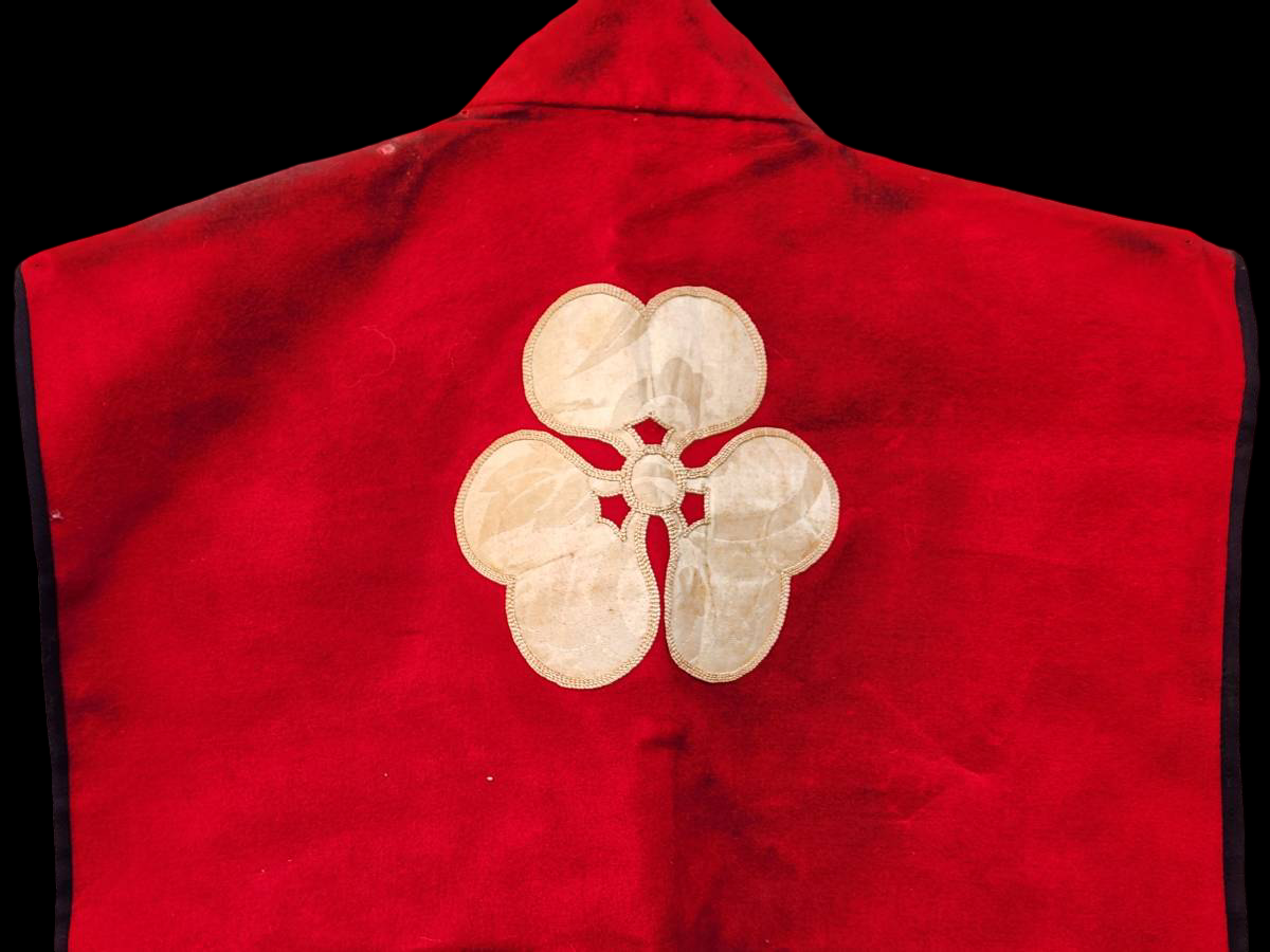 Edo Period Antique Samurai Jinbaori Battle Surcoat | Crimson Wool-Style Outer with Gold Brocade Lining | Command Coat Over Armor | Museum Display Textile