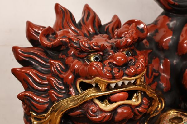 Architectural-Scale Kutani Shishi Guardian Okimono — Polychrome Enamel Ceramic, Floor-Standing Display Object, Japan