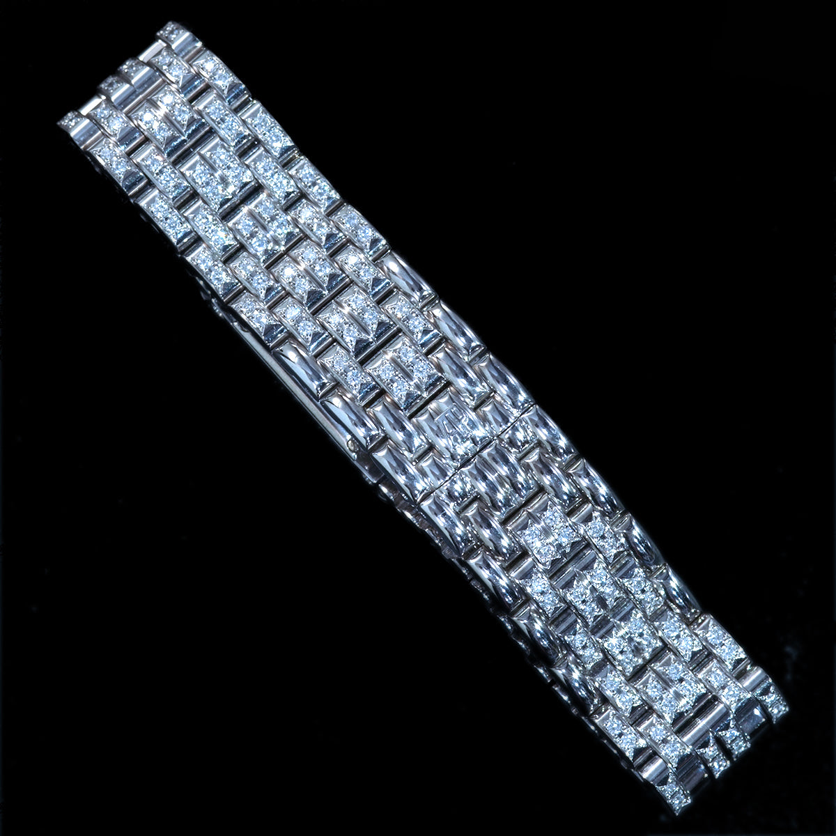 Audemars Piguet Charleston 18K White Gold Factory Diamond High-Jewelry Watch Ref. 67029BC.ZZ.1092BC.01