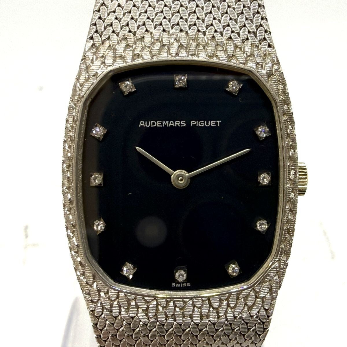 Audemars Piguet Cobra 18K White Gold · Black 12-Diamond Dial · Cal. 2090 · 82.9g Manual-Wind Integrated Bracelet Watch