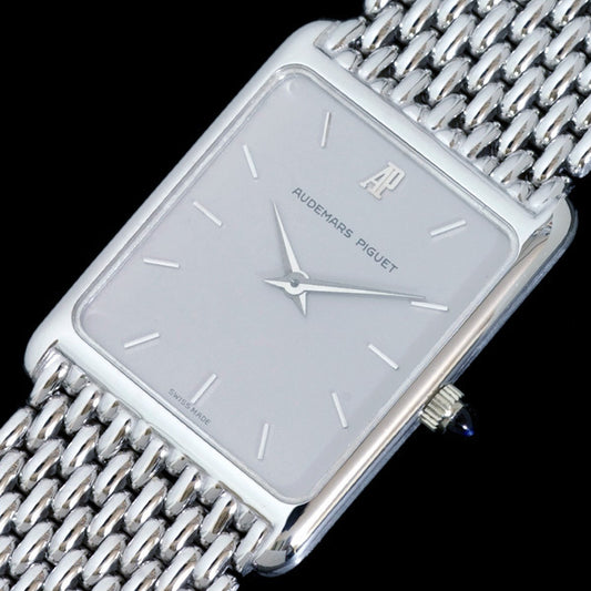 Audemars Piguet Vintage Rectangular 18K White Gold Integrated Bracelet Manual-Wind Watch 25mm
