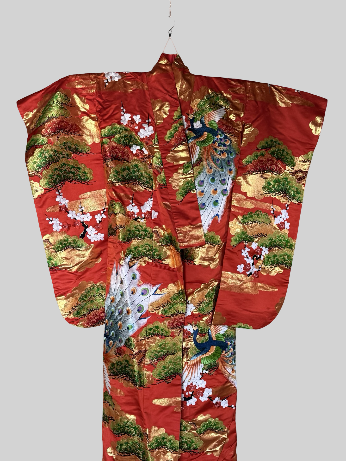 Vintage Uchikake Wedding Kimono Phoenix Silk Embroidered Bridal Robe Japanese Red Gold Brocade Crane Kimono Gown