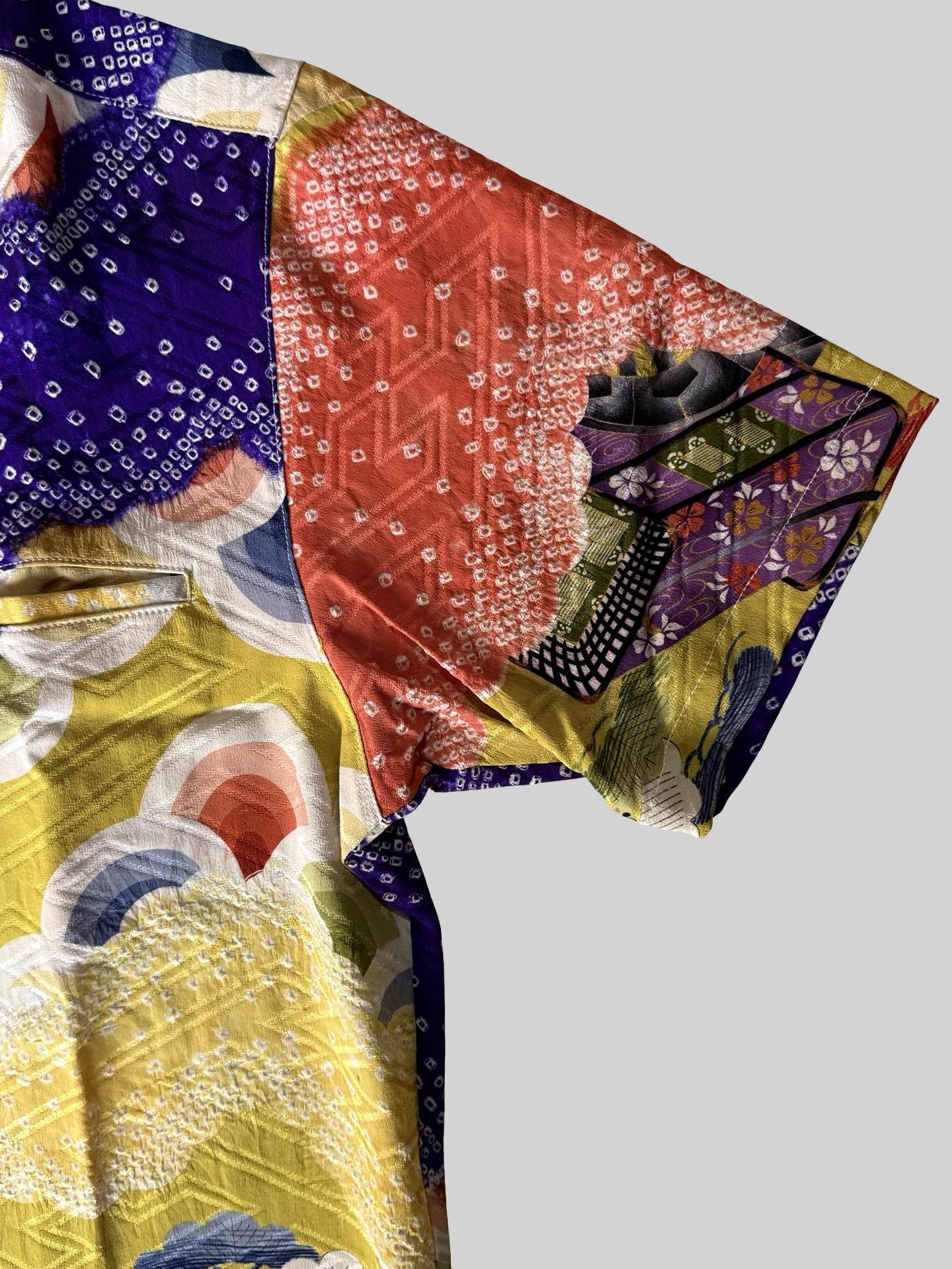 Kimono Remake Silk Aloha Shirt Gosho Guruma Imperial Carriage Shibori Cloud Pattern Handmade Japanese Vintage Textile L