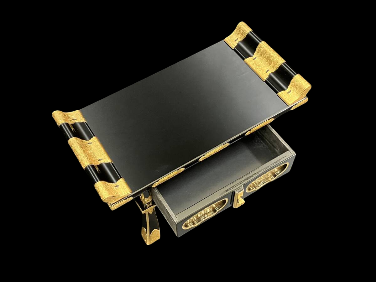 Black Lacquer Sutra Desk (Kyodai-Style) with Gold-Tone Gilded Fittings — Maintained Temple-Scale Reading / Offering Stand (Approx. 43.8 cm Wide) — Ritual Furniture for Butsudan & Altar Rooms