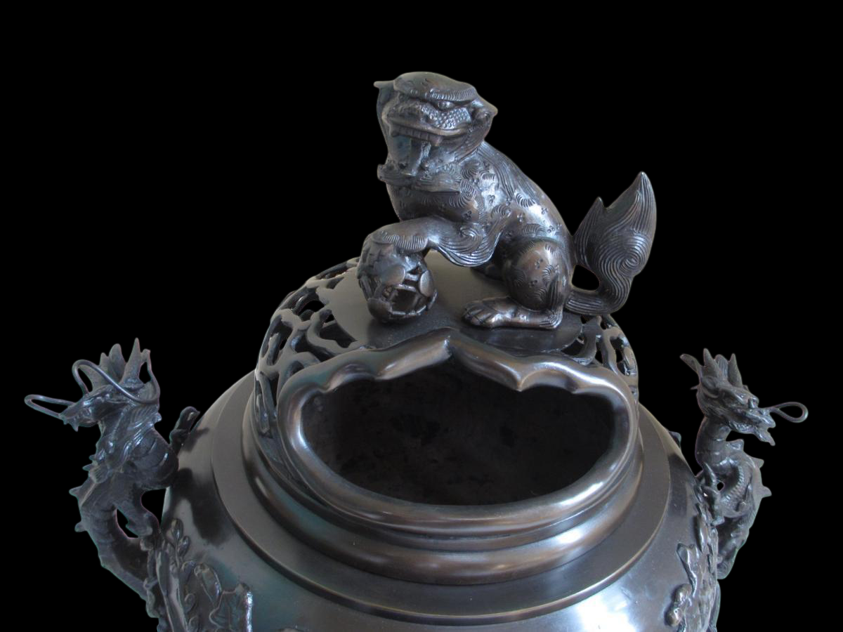 Monumental Bronze Shishi / Dragon Ryu Kōro Incense Burner — Temple / Shrine Courtyard Grade (10‑go Scale)