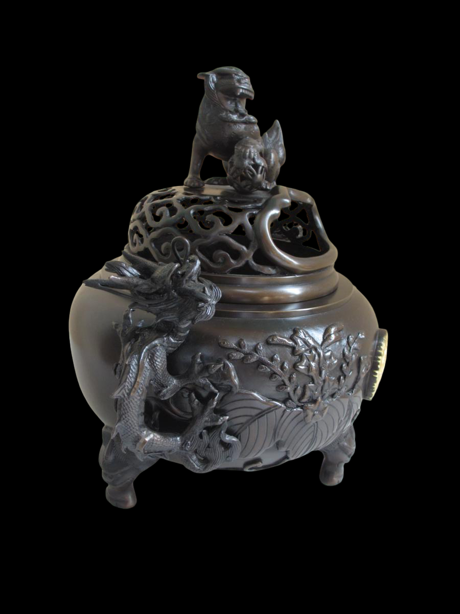 Monumental Bronze Shishi / Dragon Ryu Kōro Incense Burner — Temple / Shrine Courtyard Grade (10‑go Scale)