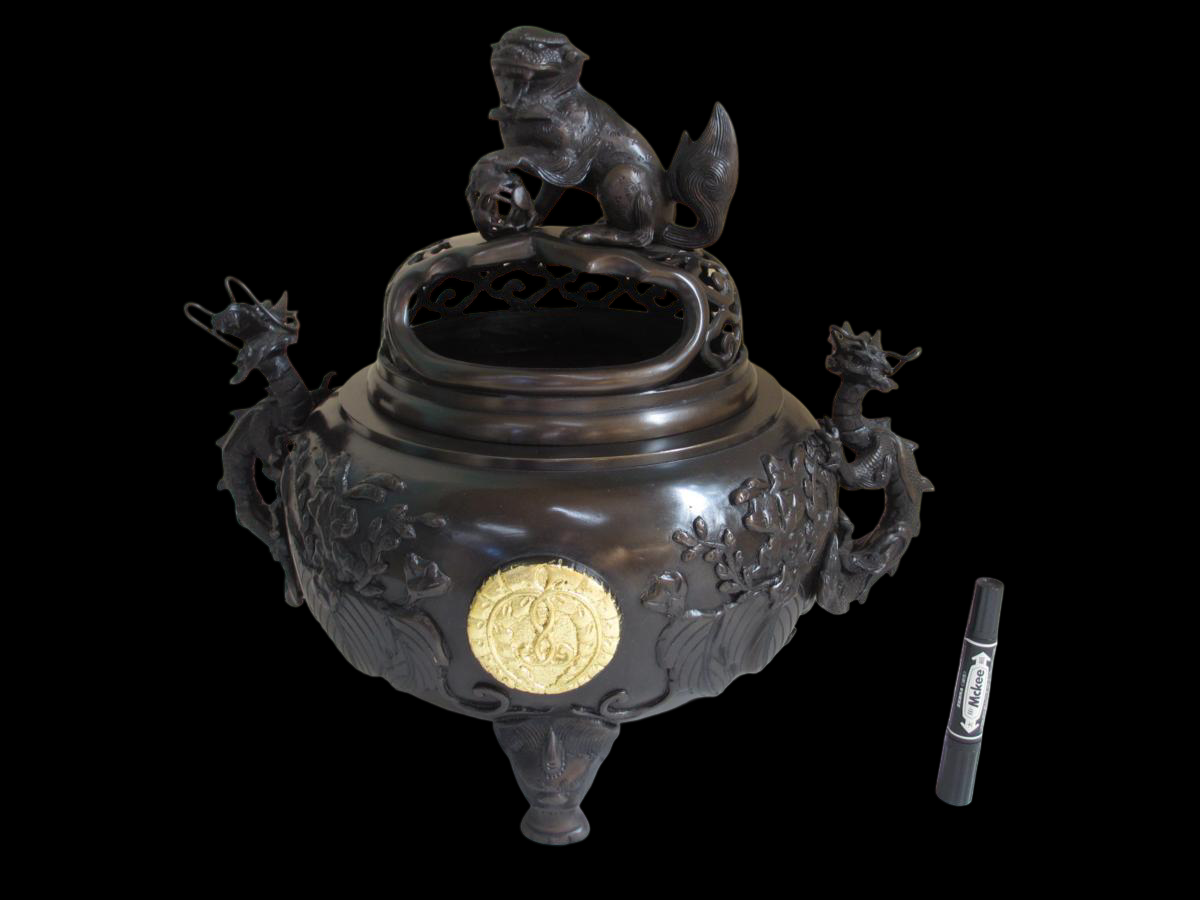 Monumental Bronze Shishi / Dragon Ryu Kōro Incense Burner — Temple / Shrine Courtyard Grade (10‑go Scale)