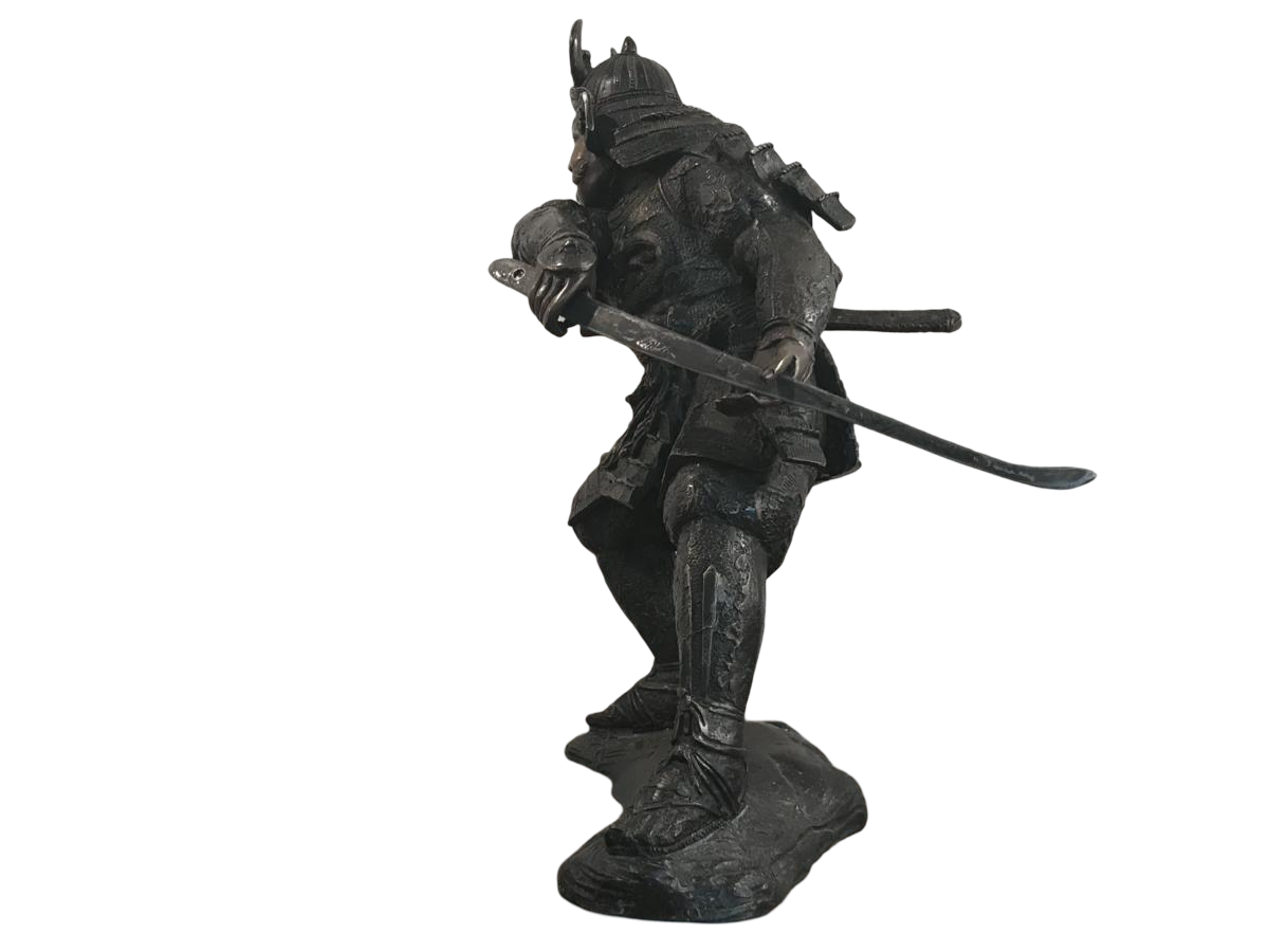 Uesugi Kenshin Samurai Warrior Bronze Sculpture | Dynamic Sengoku Warlord Figure | Heavy Metal Statue, 52 cm (15.6 kg)