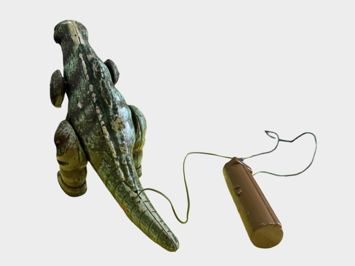 Bullmark Walking Godzilla Battery-Operated Tin Toy | 1970s Showa Era Japanese Kaiju Mechanical