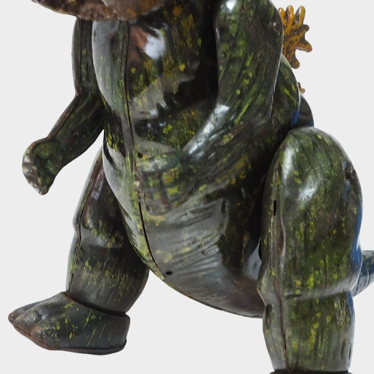 Bullmark “Walking Jirass” Battery-Operated Remote Kaiju Toy — Vintage Japan Ultraman Monster Collectible (Bullmark 0913)