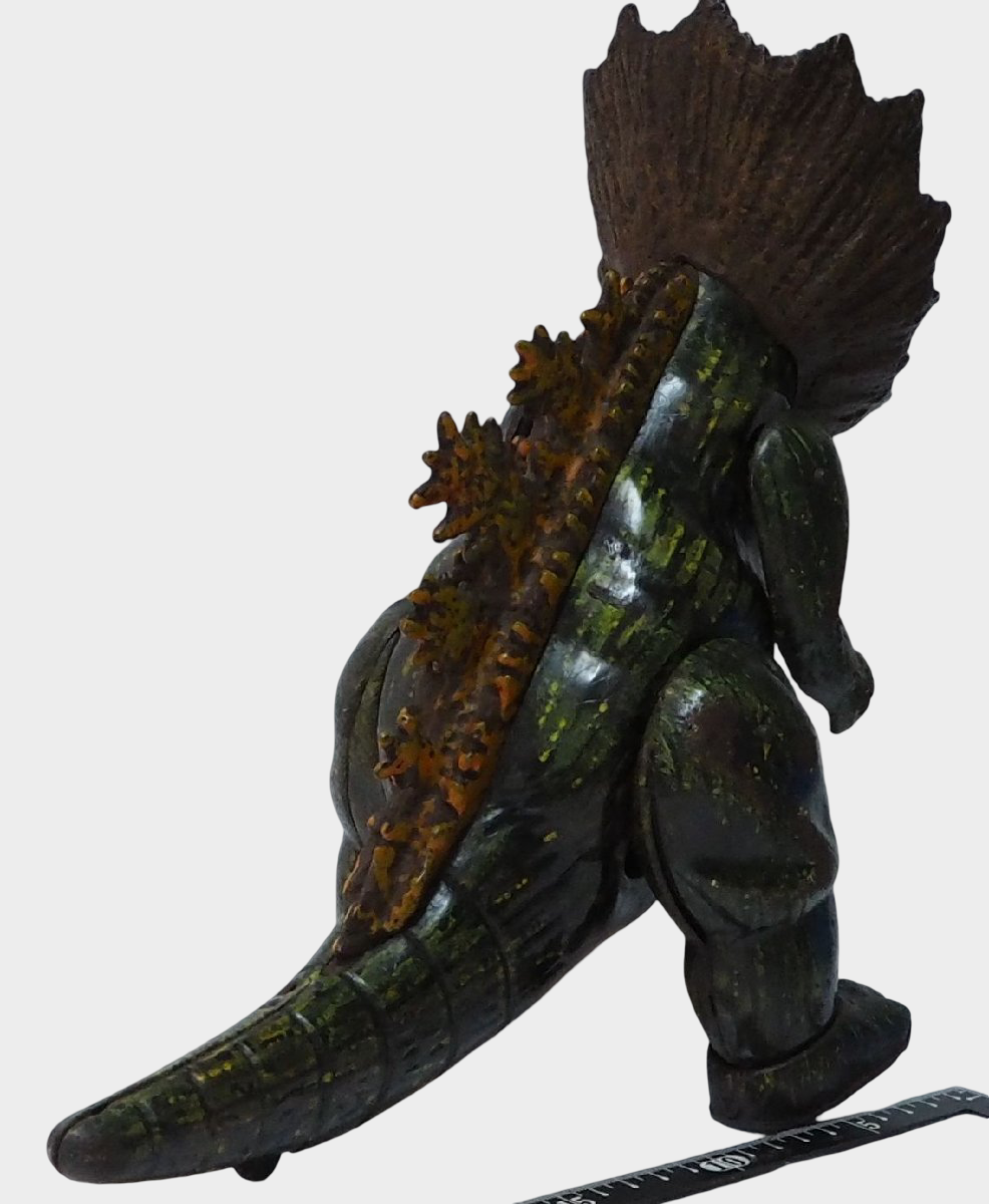 Bullmark “Walking Jirass” Battery-Operated Remote Kaiju Toy — Vintage Japan Ultraman Monster Collectible (Bullmark 0913)