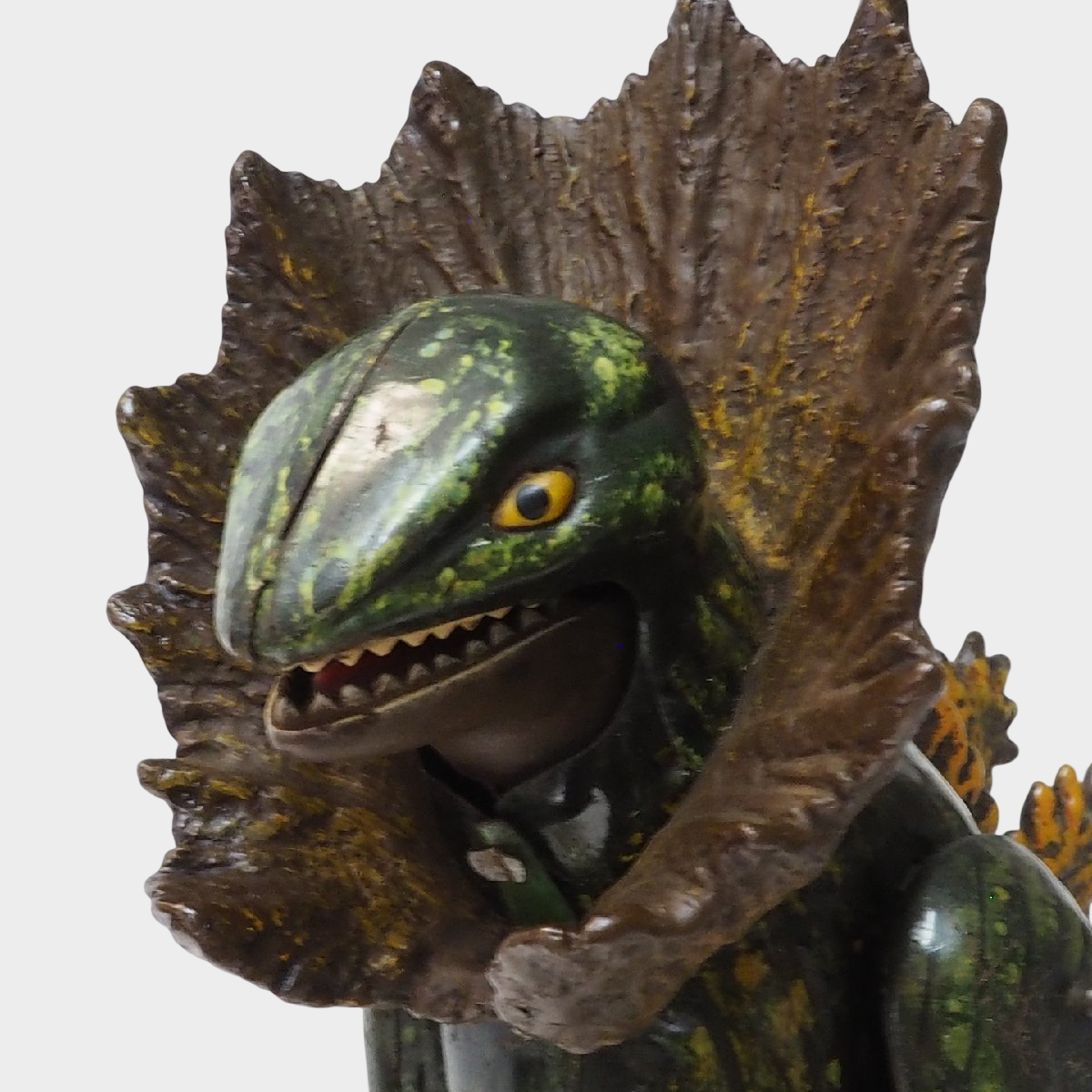 Bullmark “Walking Jirass” Battery-Operated Remote Kaiju Toy — Vintage Japan Ultraman Monster Collectible (Bullmark 0913)