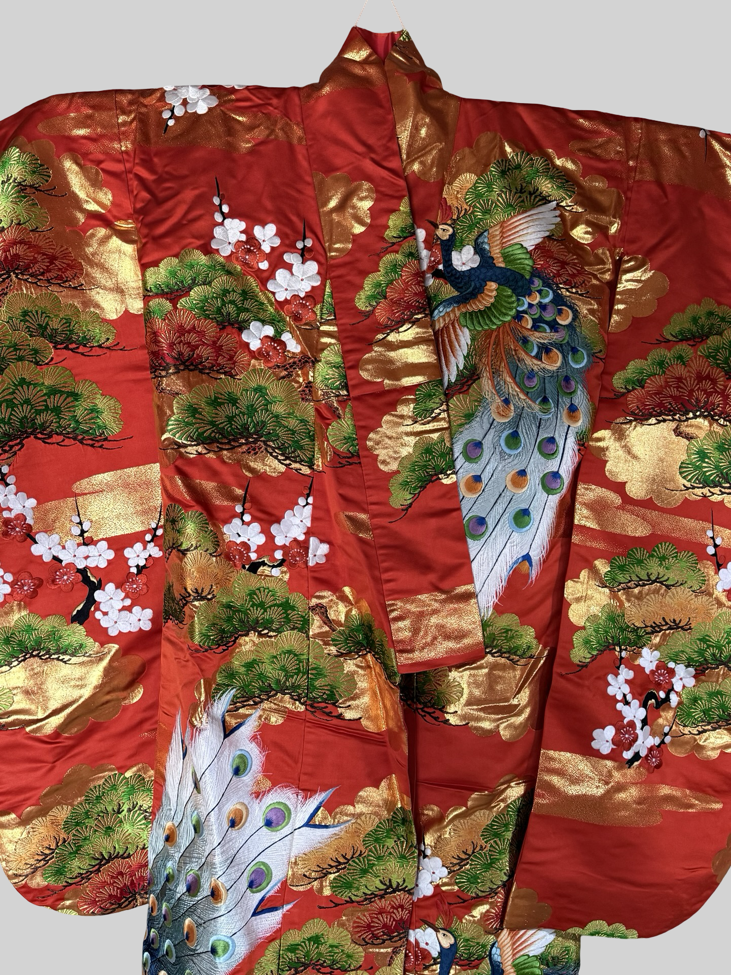 Vintage Uchikake Wedding Kimono Phoenix Silk Embroidered Bridal Robe Japanese Red Gold Brocade Crane Kimono Gown