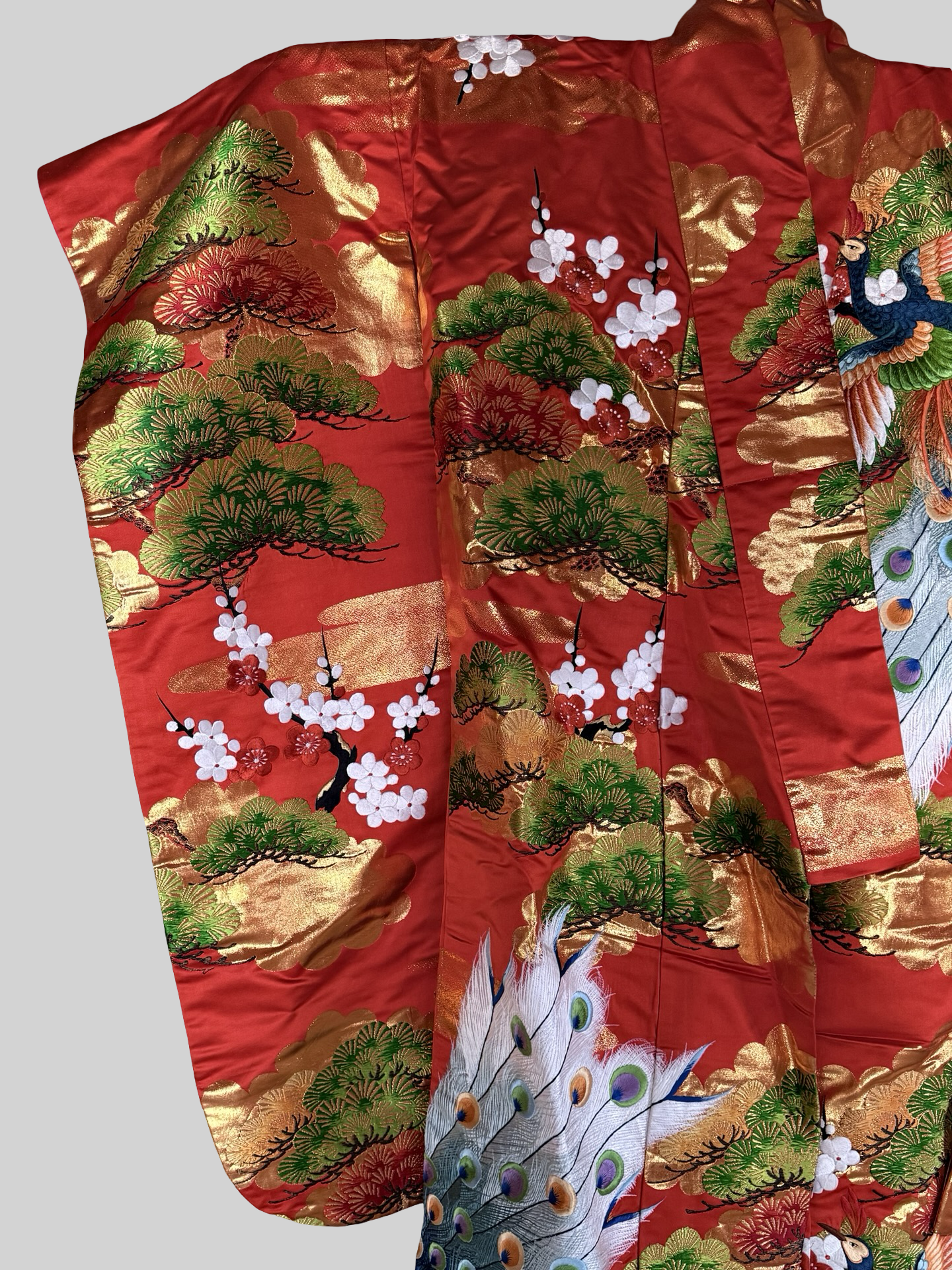 Vintage Uchikake Wedding Kimono Phoenix Silk Embroidered Bridal Robe Japanese Red Gold Brocade Crane Kimono Gown