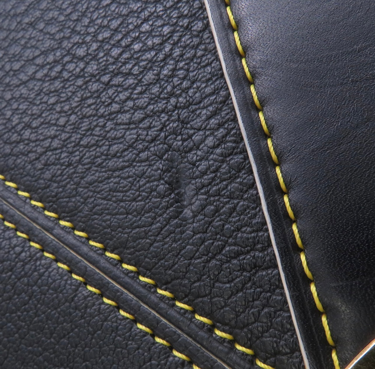 Louis Vuitton Sari Leather Extravagant Boston Bag M91800 Noir Gold Studded Rare Vintage Runway Icon LV Black Stud Boston Bag