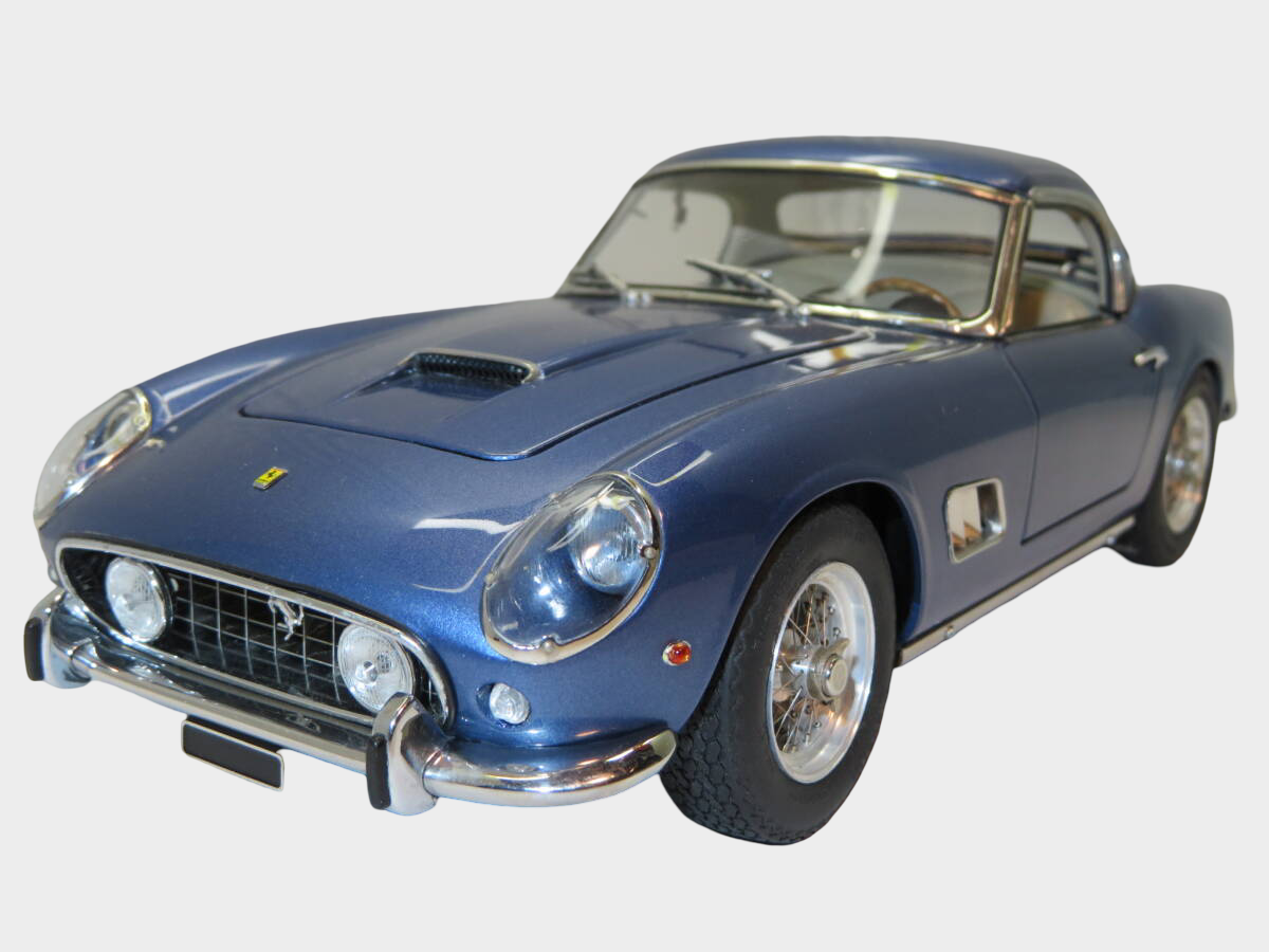CMC 1:18 Ferrari 250 GT California Spider SWB 1960 M-092 M.Blue Premium Collector Diecast Model Boxed