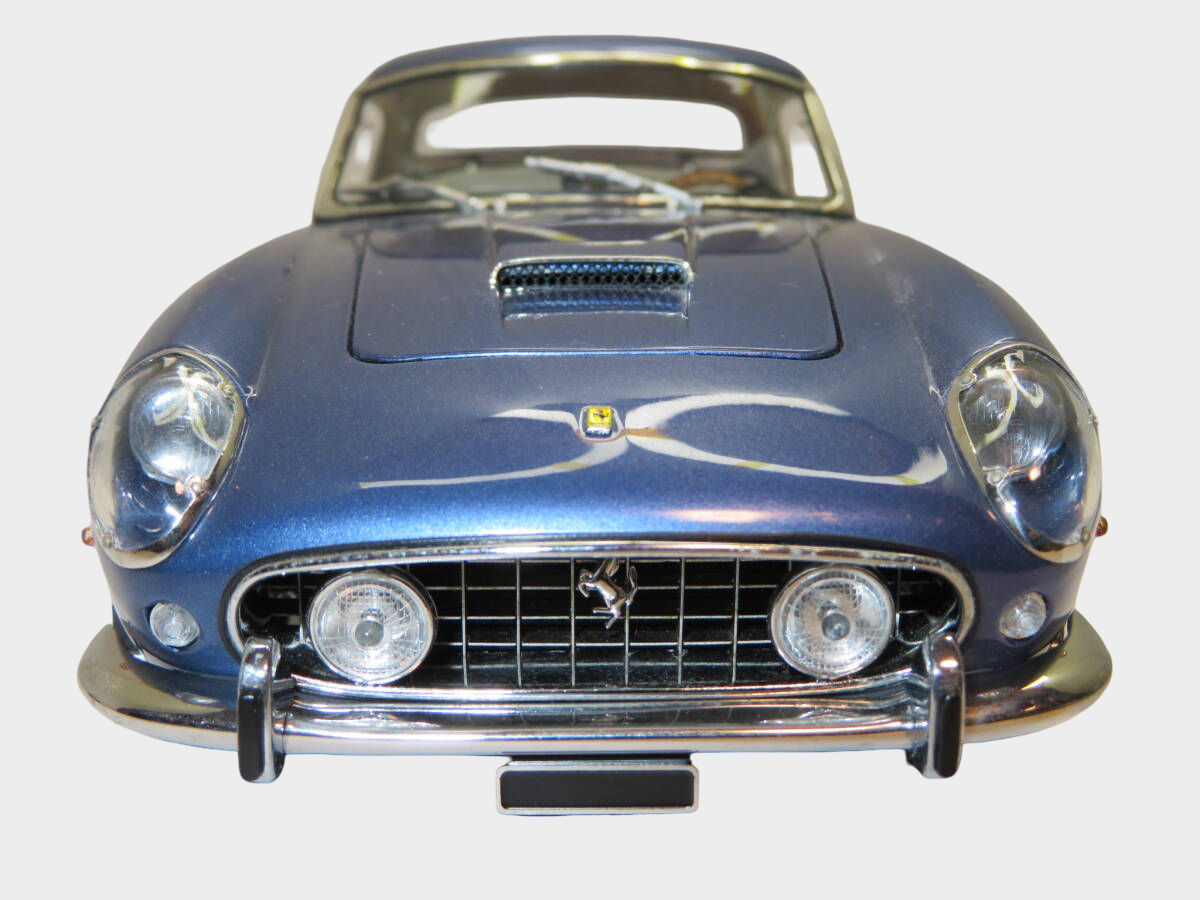 CMC 1:18 Ferrari 250 GT California Spider SWB 1960 M-092 M.Blue Premium Collector Diecast Model Boxed