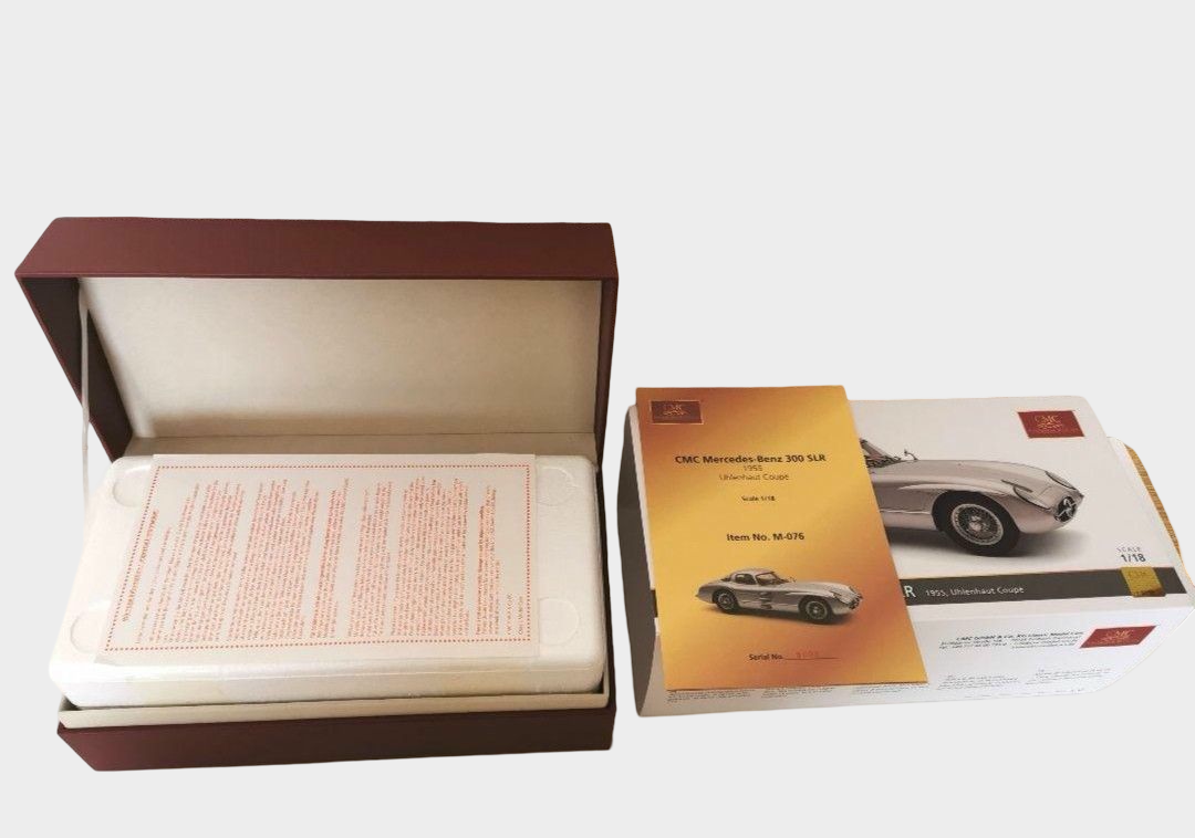 CMC 1:18 Mercedes-Benz 300 SLR Coupe (1955) Silver Gullwing — M076 — 1,817 Parts — Opening Panels — Premium Collector Diecast
