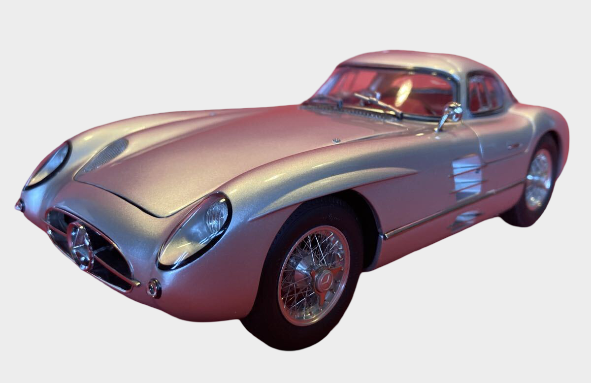 CMC 1:18 Mercedes-Benz 300 SLR Uhlenhaut Coupe 1955 Metallic Silver Premium Collector Diecast Model Boxed