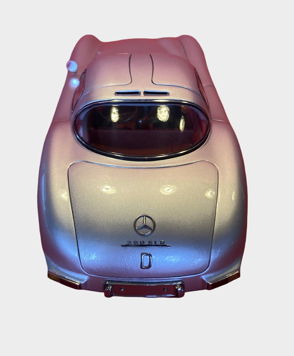 CMC 1:18 Mercedes-Benz 300 SLR Uhlenhaut Coupe 1955 Metallic Silver Premium Collector Diecast Model Boxed