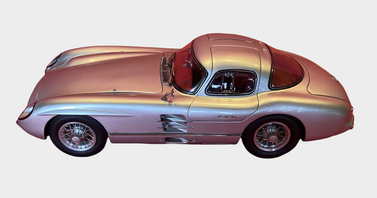 CMC 1:18 Mercedes-Benz 300 SLR Uhlenhaut Coupe 1955 Metallic Silver Premium Collector Diecast Model Boxed