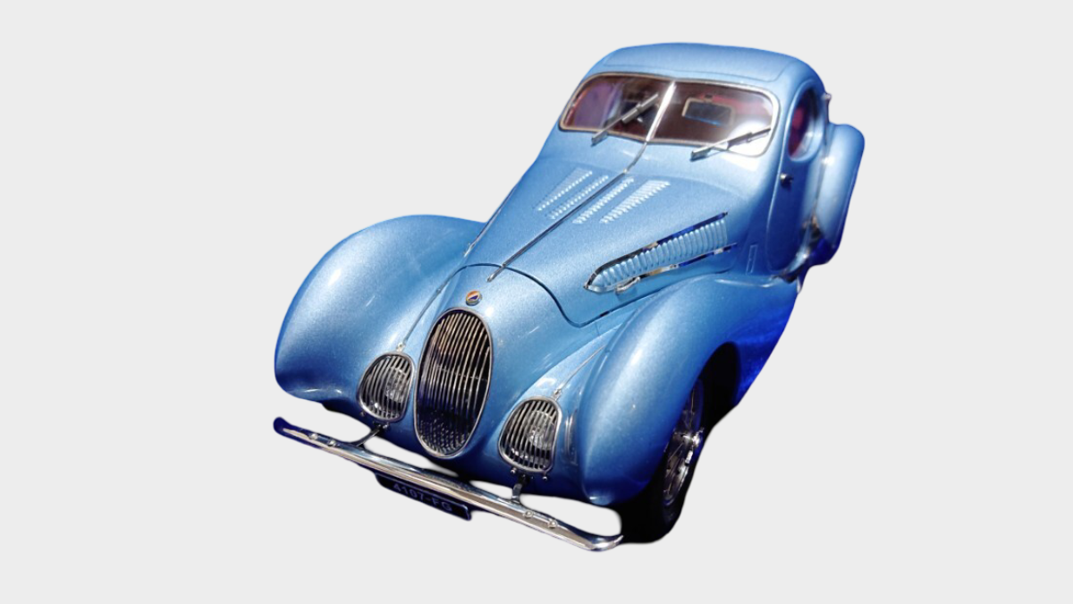 CMC 1/18 Talbot Lago T150 C-SS Teardrop Coupe M-145 Figoni & Falaschi Light Blue Metallic Diecast Model