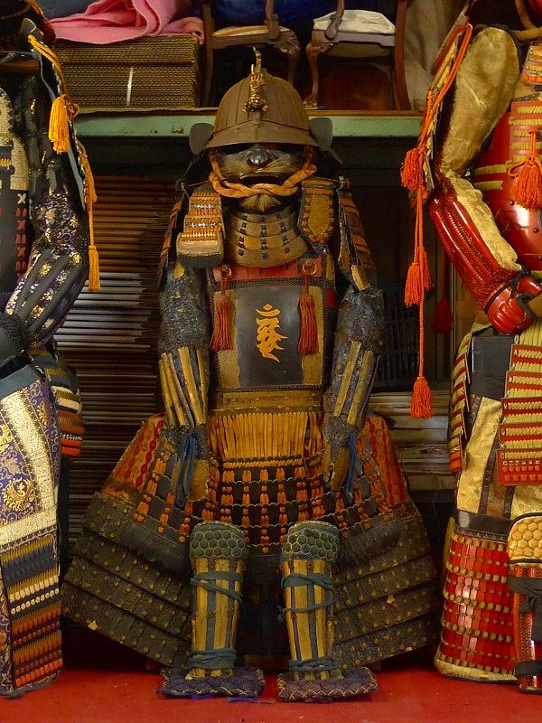 Showa Period Yoroi Armor & Samurai Armor Gusoku — Complete Yoroi Armor Ensemble with Kabuto, Lamellar Do