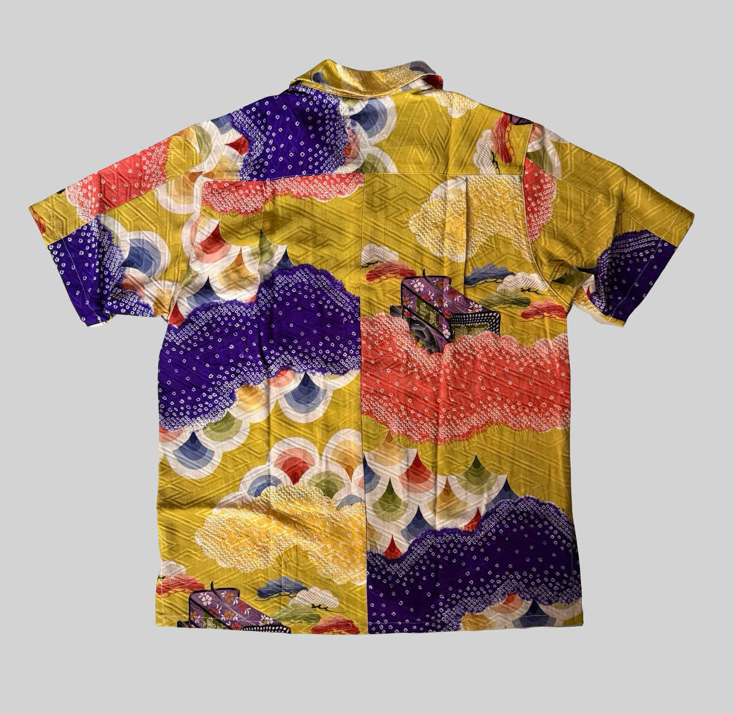 Kimono Remake Silk Aloha Shirt Gosho Guruma Imperial Carriage Shibori Cloud Pattern Handmade Japanese Vintage Textile L