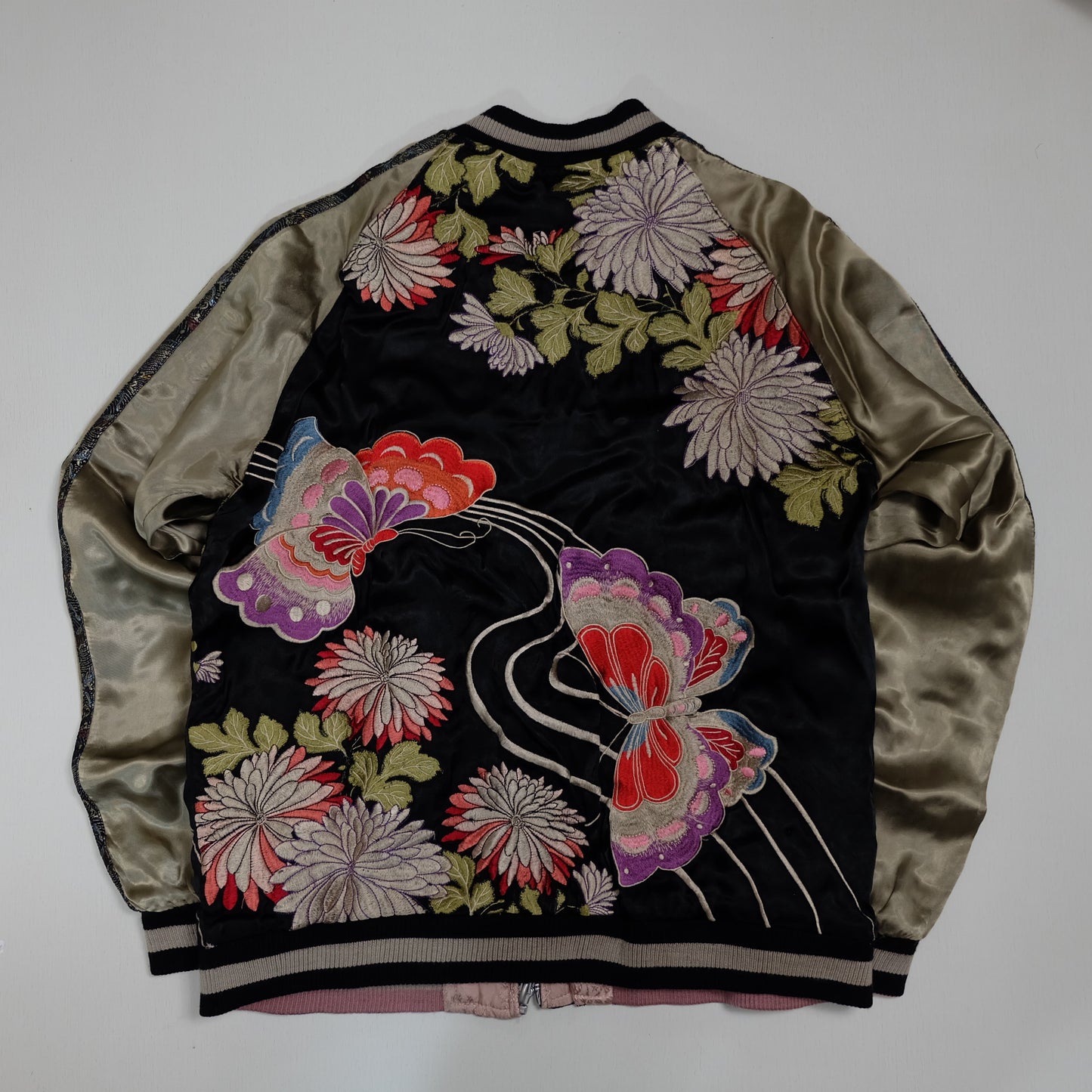 Vintage Reversible Butterfly Chocho Sukajan Jacket Size M Chrysanthemum Embroidered Japanese Souvenir Bomber Y2K